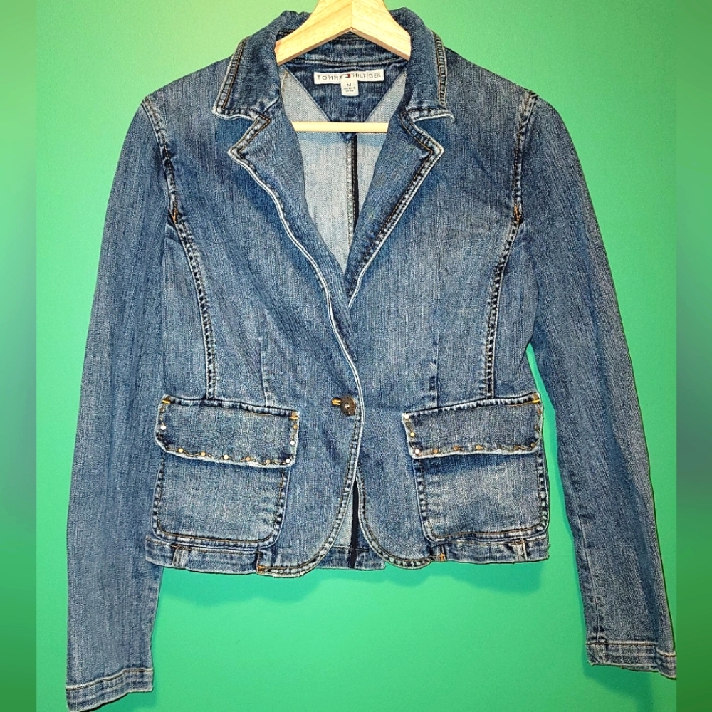 Tommy Hilfiger Vintage Denim Jacket. Size M